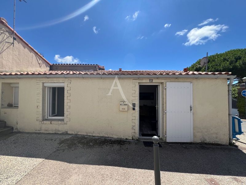 A vendre MAISON  1 PIECES 30 M2 BORD DE MER LONGEVILLE SUR MER