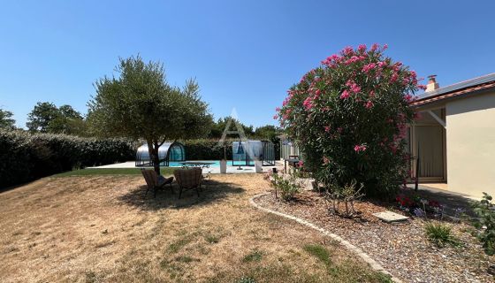 A vendre MAISON  5 PIECES 132 M2 BORD DE MER TALMONT SAINT HILAIRE