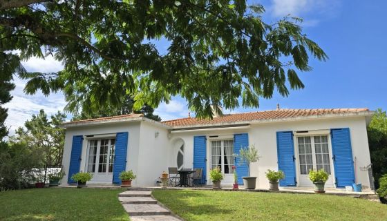 A vendre MAISON  5 PIECES 132 M2 BORD DE MER SAINT JEAN DE MONTS