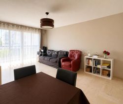 A louer APPARTEMENT T3 66 M2 BORD DE MER LE CANNET