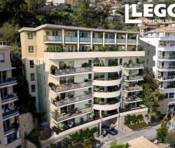 A louer APPARTEMENT DE PRESTIGE NEUF T5 112 M2 TERRASSE VUE MER BEAUSOLEIL