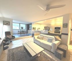 A vendre APPARTEMENT T4 80 M2 BORD DE MER LA SEYNE SUR MER