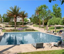 A vendre APPARTEMENT DE PRESTIGE T4 97 M2 TERRASSE BORD DE MER LA CIOTAT
