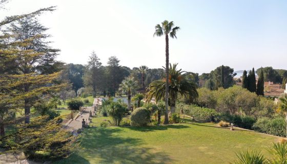 A vendre APPARTEMENT DE PRESTIGE T4 90 M2 TERRASSE BORD DE MER LA CIOTAT