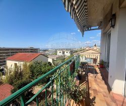 A louer APPARTEMENT T3 59 M2 TERRASSE BORD DE MER NICE