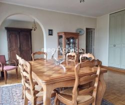 A louer APPARTEMENT T5 97 M2  CAEN