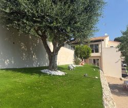 A louer MAISON  7 PIECES 236 M2 BORD DE MER CAGNES SUR MER