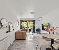 A louer APPARTEMENT T3 69 M2 TERRASSE BORD DE MER ANTIBES