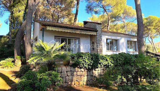 A louer MAISON  4 PIECES 90 M2 BORD DE MER LE CANNET