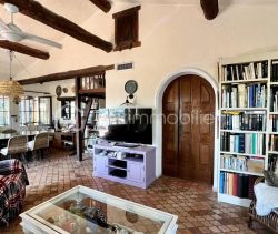 A louer MAISON  7 PIECES 225 M2 BORD DE MER LA COLLE SUR LOUP
