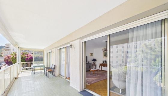 A louer APPARTEMENT DE PRESTIGE T4 131 M2 TERRASSE BORD DE MER AJACCIO