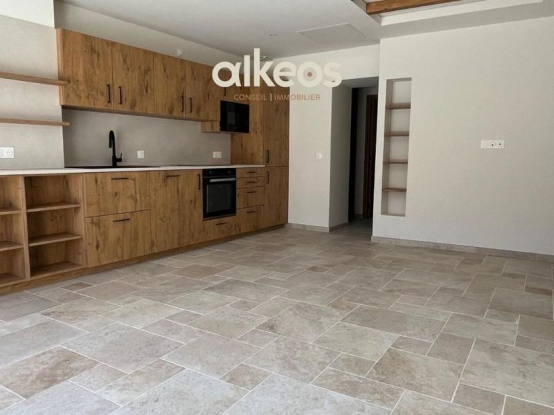A louer MAISON  CONTEMPORAINE BORD DE MER LE LAVANDOU