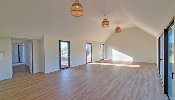 vente Corps de ferme en fin de rénovation à 400 mètres de la plage