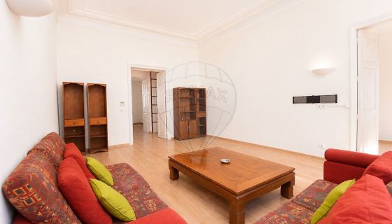 A louer APPARTEMENT T5 149 M2 BORD DE MER NICE