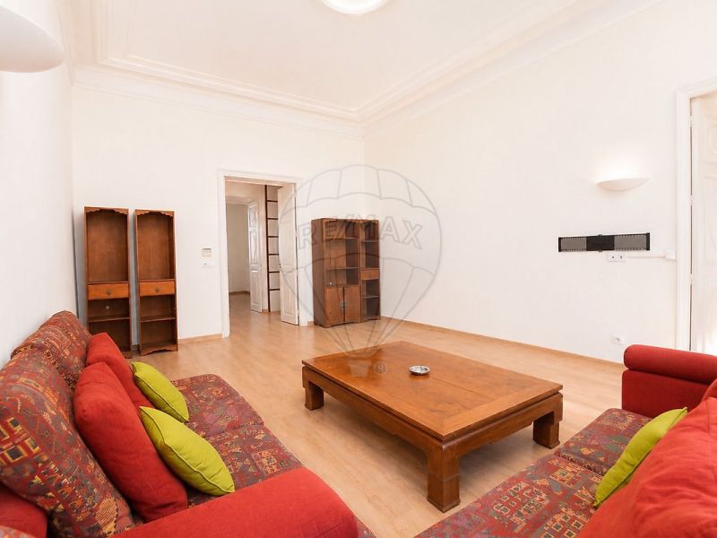 A louer APPARTEMENT T5 149 M2 BORD DE MER NICE