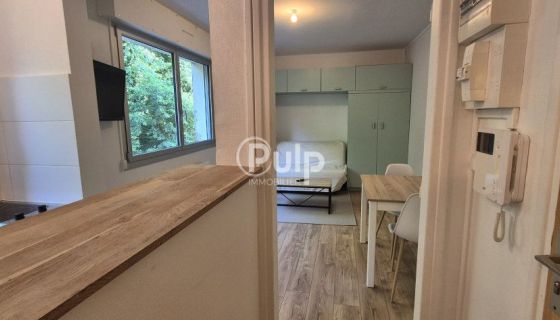 A louer STUDIO  20 M2 PLAGE à PIED BOULOGNE SUR MER