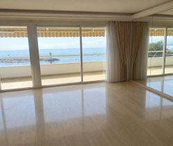 A vendre APPARTEMENT T4 92 M2 TERRASSE VUE MER VILLENEUVE LOUBET