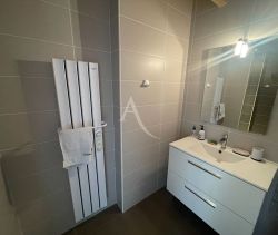 A vendre MAISON  5 PIECES 81 M2 BORD DE MER JARD SUR MER