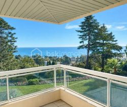 A louer APPARTEMENT T3 87 M2 TERRASSE VUE MER CANNES