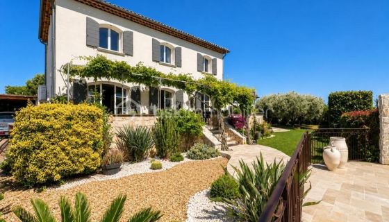 A louer MAISON  CONTEMPORAINE  LE MUY