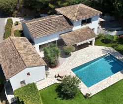 A louer LOFT  D'ARCHITECTE BORD DE MER ANTIBES