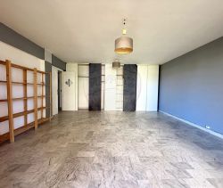 A louer APPARTEMENT T3 67 M2 TERRASSE BORD DE MER NICE