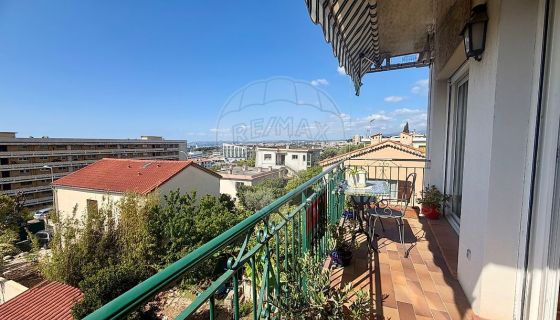 A louer APPARTEMENT T3 59 M2 TERRASSE BORD DE MER NICE