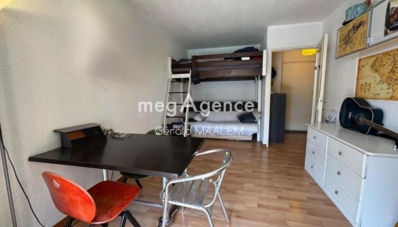 A louer STUDIO  23 M2 BORD DE MER SAINT RAPHAEL