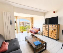 A louer APPARTEMENT T2 32 M2 BORD DE MER GASSIN