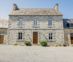 A vendre propriete de caractere 9 pieces 184 m&sup2; PRAT
