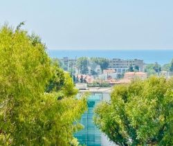 A louer APPARTEMENT DE PRESTIGE T3 71 M2 TERRASSE VUE MER CAGNES SUR MER