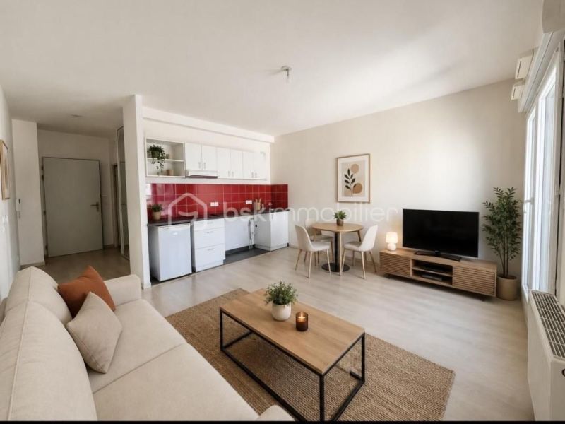 A louer STUDIO  31 M2 PIEDS DANS L'EAU LE HAVRE