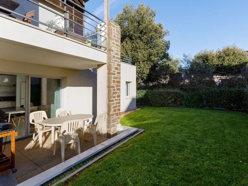 A louer APPARTEMENT DE PRESTIGE T3 60 M2 TERRASSE PIEDS DANS L'EAU BATZ SUR MER