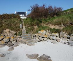 A vendre Maison 7 pieces 110 m&sup2; vue mer acces plage direct Kerlouan