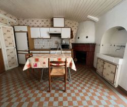 A vendre MAISON  5 PIECES 81 M2 BORD DE MER TALMONT SAINT HILAIRE