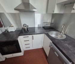 A louer APPARTEMENT T3 52 M2 BORD DE MER LA CIOTAT