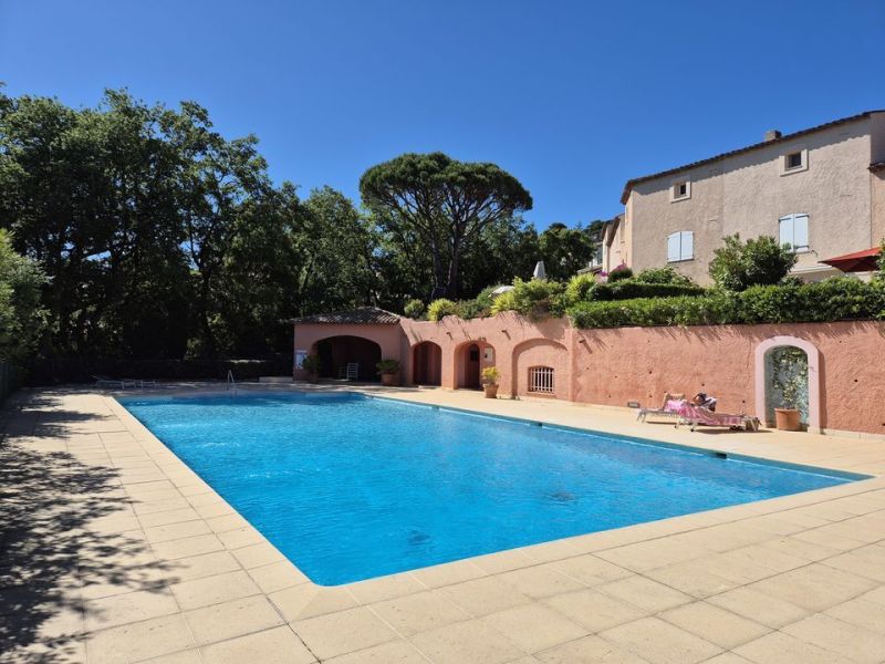 A louer APPARTEMENT T2 55 M2 BORD DE MER GRIMAUD