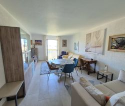 A louer APPARTEMENT T2 55 M2 BORD DE MER GRIMAUD