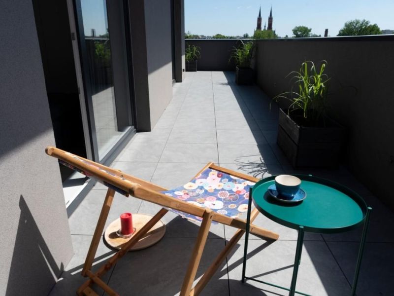 A louer APPARTEMENT DE PRESTIGE T4 101 M2 TERRASSE BORD DE MER NARBONNE