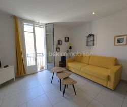 A louer APPARTEMENT T2 45 M2 BORD DE MER SETE