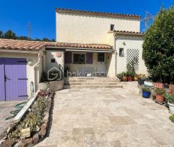 A louer MAISON  CONTEMPORAINE BORD DE MER OLLIOULES