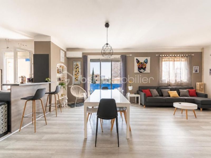 A louer APPARTEMENT T4 84 M2 BORD DE MER TOULON