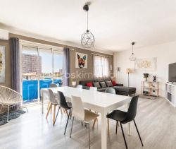A louer APPARTEMENT T4 84 M2 BORD DE MER TOULON