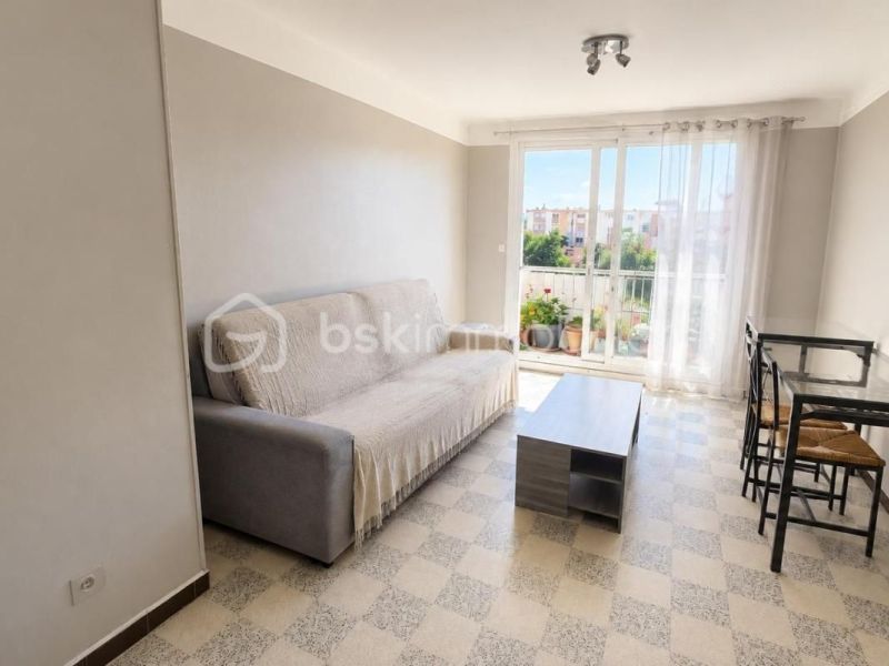 A louer APPARTEMENT T3 60 M2 BORD DE MER LA SEYNE SUR MER