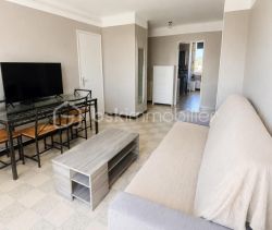 A louer APPARTEMENT T3 60 M2 BORD DE MER LA SEYNE SUR MER