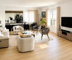 A louer APPARTEMENT DE PRESTIGE T4 124 M2 TERRASSE BORD DE MER TOULON