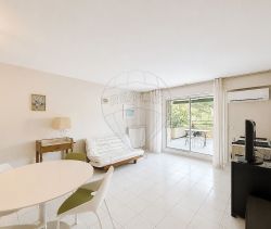 A louer APPARTEMENT T3 68 M2 TERRASSE  NIMES