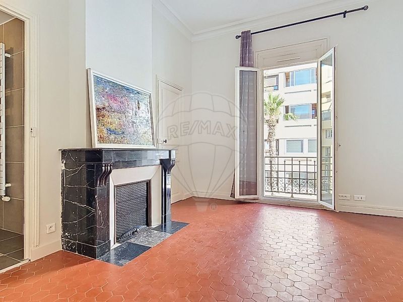 A louer APPARTEMENT T5 125 M2  PERPIGNAN