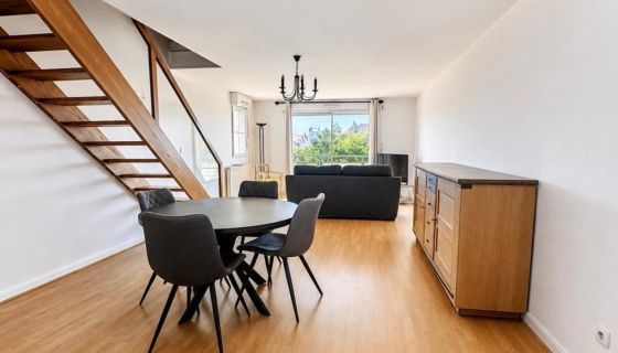 A louer APPARTEMENT DUPLEX T3 85 M2 BORD DE MER WIMEREUX