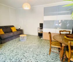 A louer STUDIO  24 M2 BORD DE MER BANYULS SUR MER Centre-ville